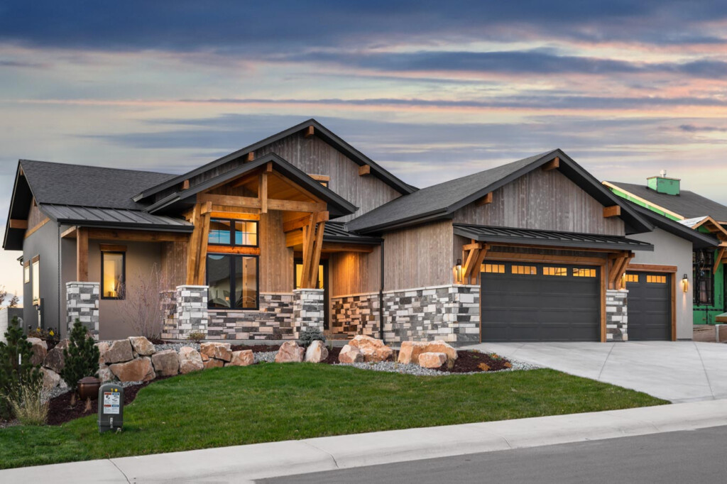 2600 Square Foot Contemporary Mountain House Plan With Lower Level  - 1 Story 2600 Sq Ft House Plans